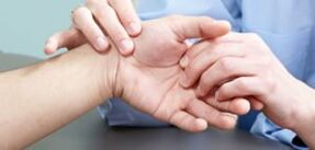 Pain diagnosis in finger joints